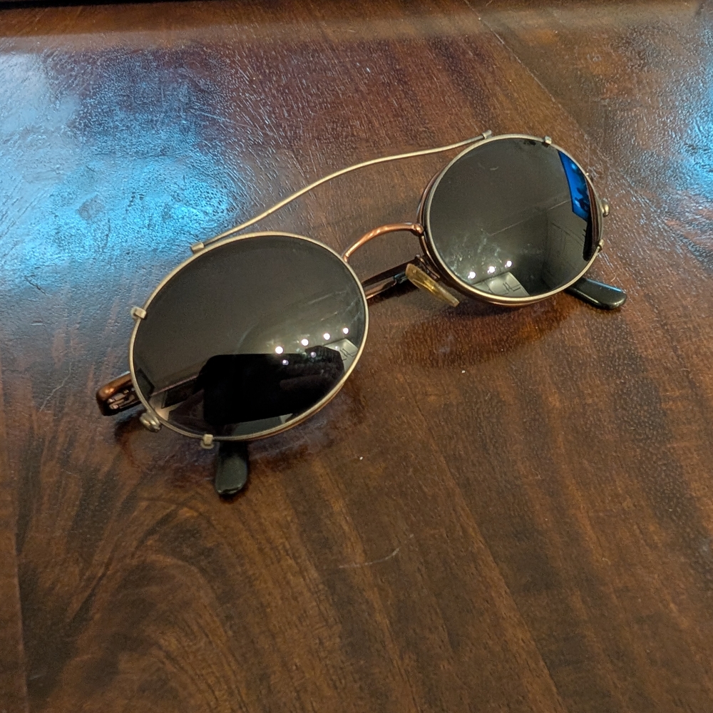 Round Black Sunglasses with Gold Frame